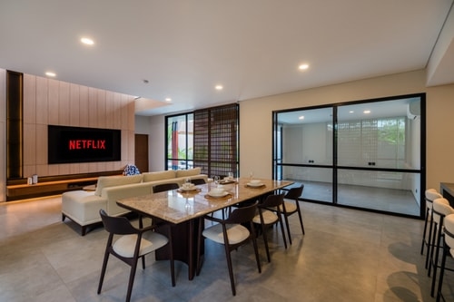Uluwatu 3BR Villa | Gym, Pool & Private Office