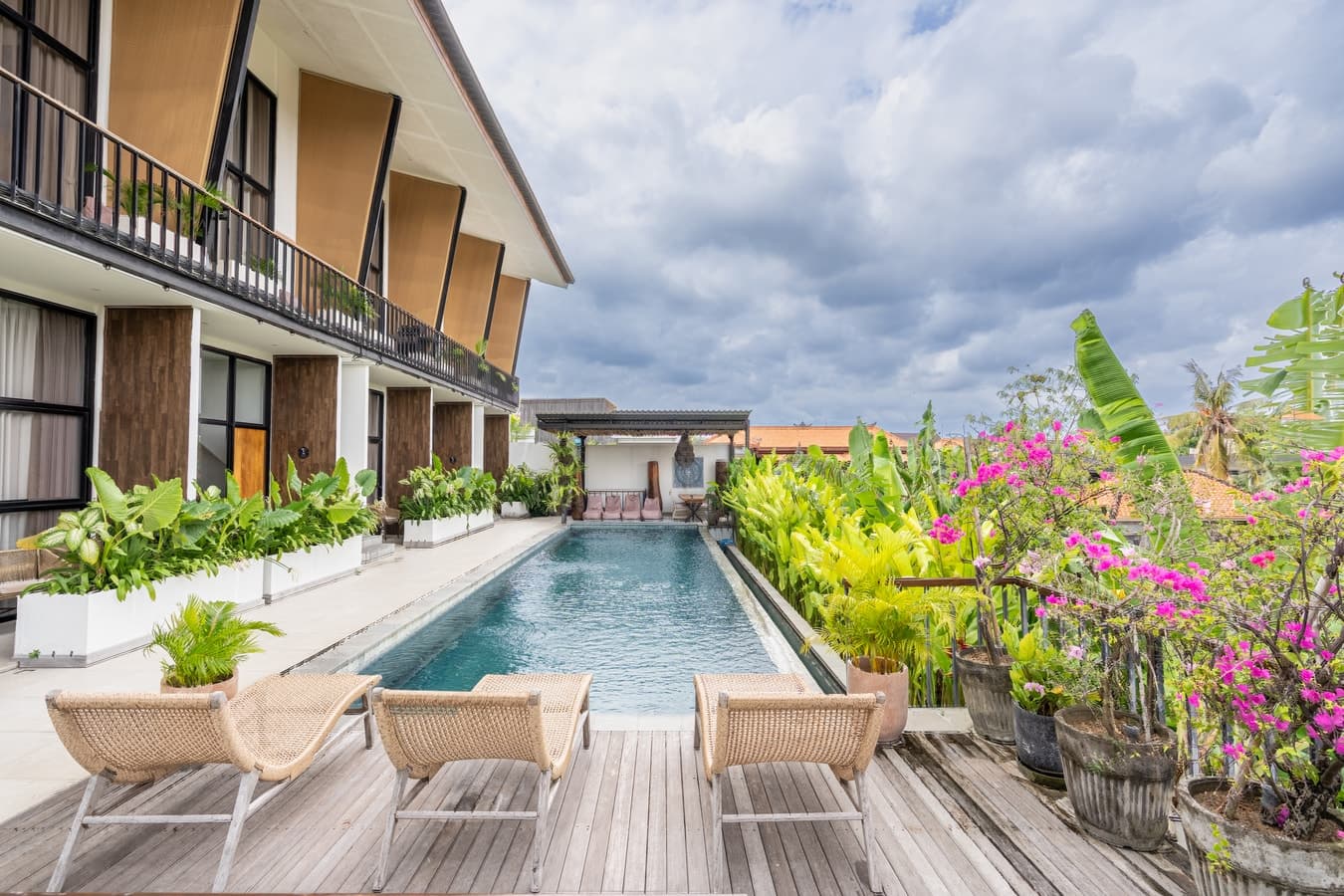 Karra 2 - 1BR Apartment with Infinity Pool, Canggu