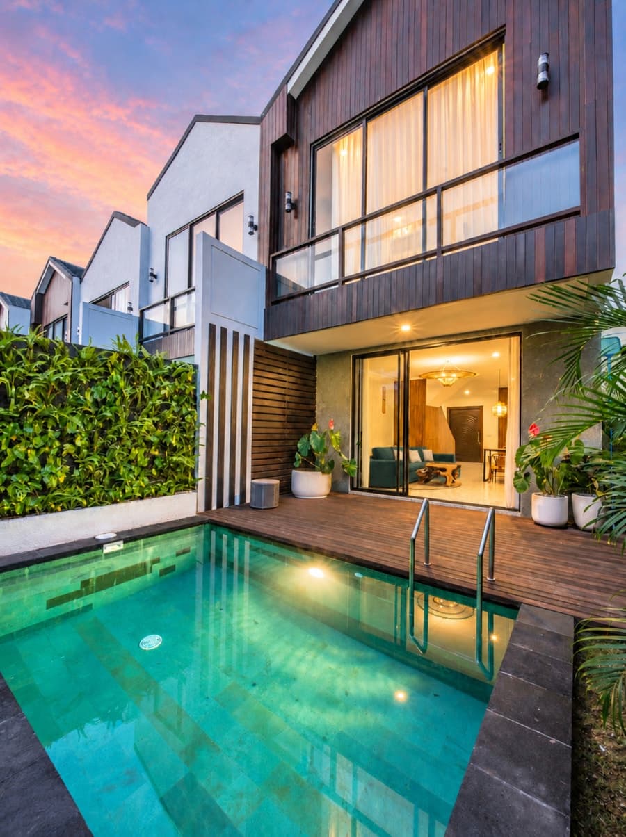Berawa Beachside 2BR Pool Villa, Near Baked & Nude
