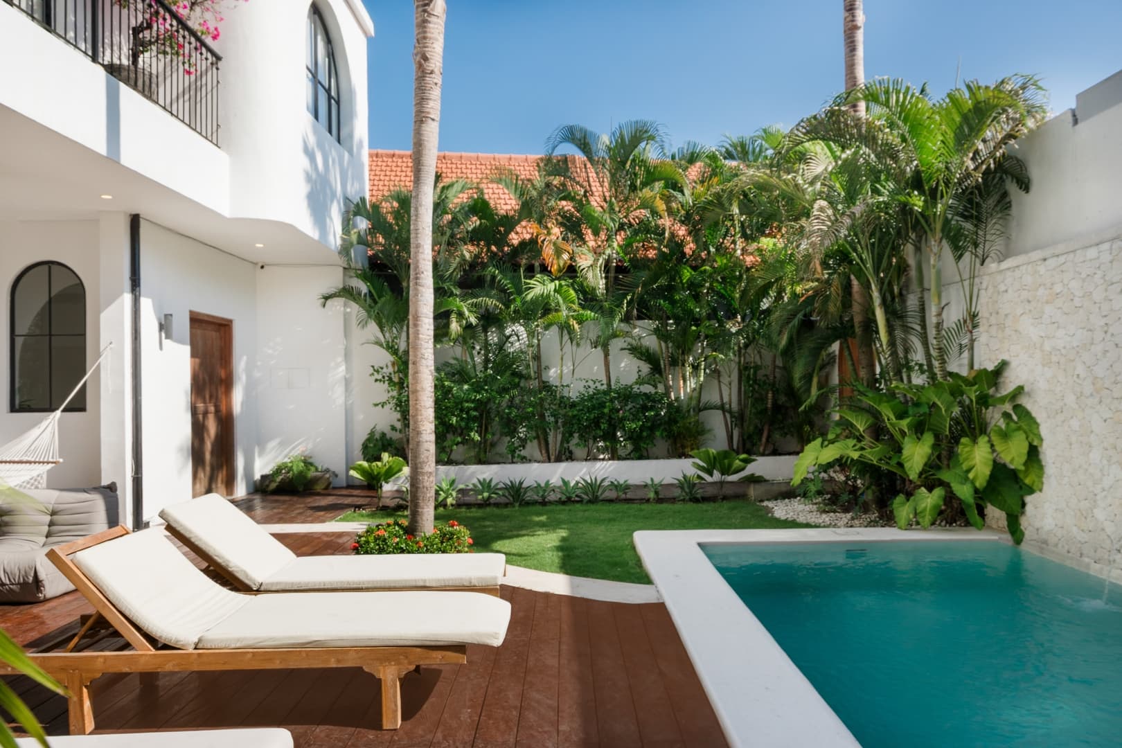 Bianca Villa - 4 Bedroom with Pool Table, Canggu
