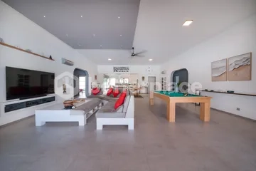 Freehold or Leasehold Villa in Beraban, 10 Minutes From Kedungu Beach