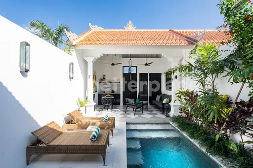Charming One Bedroom Villa, 2 Minutes to Berawa Beach