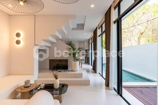 Beautifully Crafted Three-Bedroom Freehold Villa in Bukit Uluwatu Close to Melasti Beach and Shopping Centers