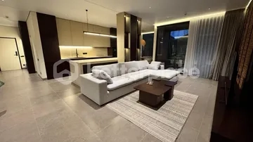 Elevated Living Above Ubud’s Cultural Center – A Sophisticated 2-Bed Penthouse Offering Refined Design, Premium Amenities, and Exceptional Investment Value