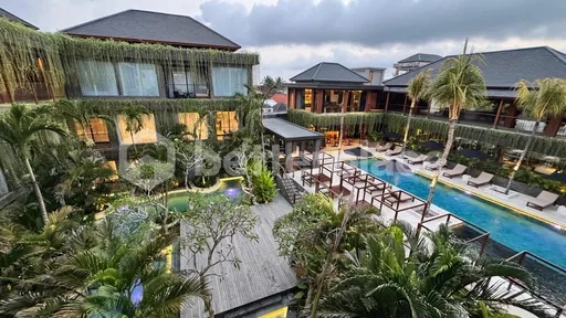 Elevated Living Above Ubud’s Cultural Center – A Sophisticated 2-Bed Penthouse Offering Refined Design, Premium Amenities, and Exceptional Investment Value