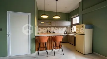 Live Upstairs, Earn Downstairs: Exclusive Property with Turnkey Rental Units and Solar-Powered Infrastructure