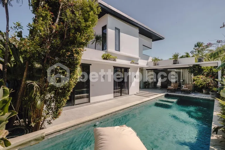 Contemporary 3 Bedroom Leasehold Villa in Bingin, 3 Minutes from the Beach