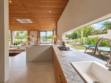 Modern 5 Bedroom Villa Surrounded by Nature in Tumbak Bayuh