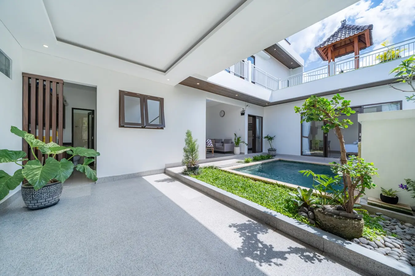 Addhika - Rooftop Terrace Villa with Pool, Berawa